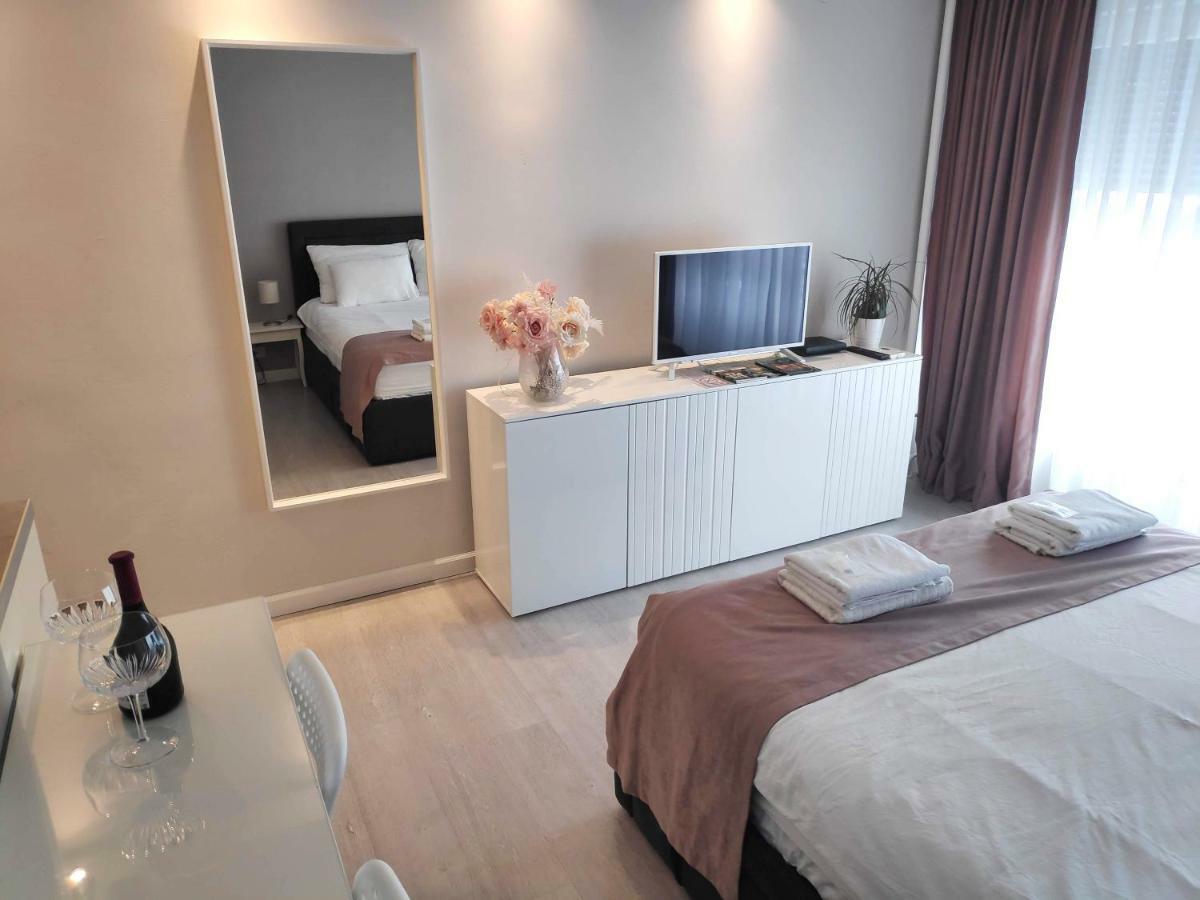 זאגרב Penthouse “Sky 16” Studio Apartment מראה חיצוני תמונה